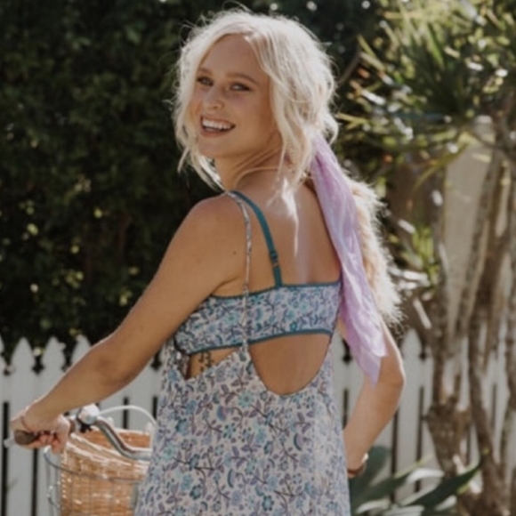 Spell & the Gypsy Blue Dahlia Bralette Med - Picture 4 of 8